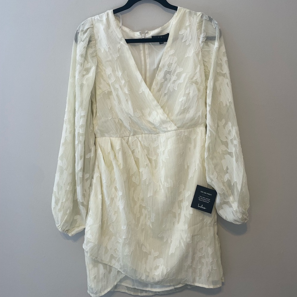 Lulu’s NWT Ivory Long Sleeve Dress
